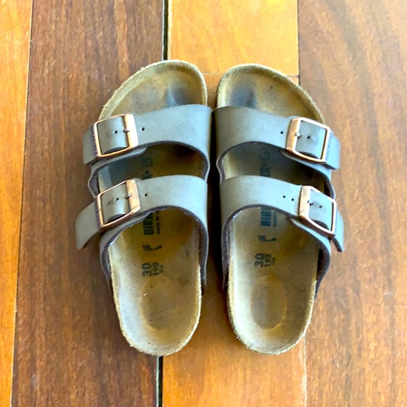 Girls Birkenstock Sandles size 30 - Picture 1 of 2
